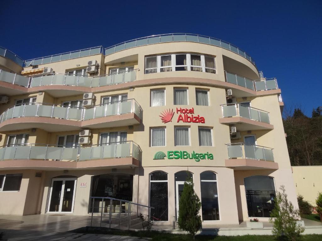 Albizia Hotel Warna