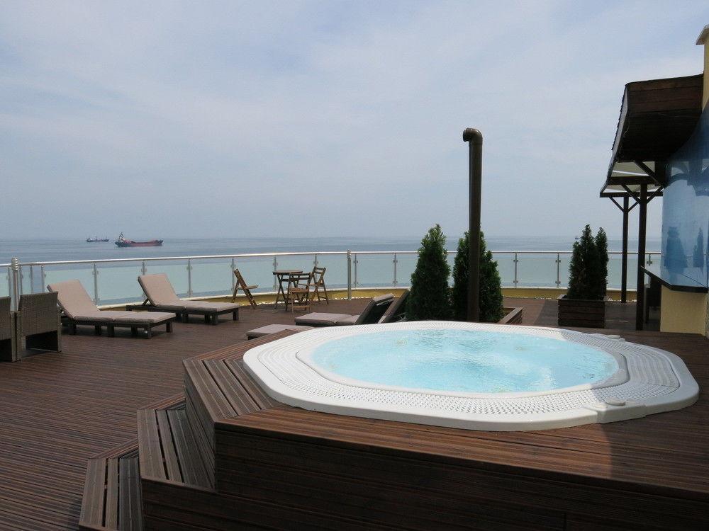 Albizia Hotel Warna