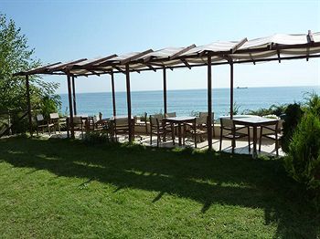 Hotel Albizia 3*