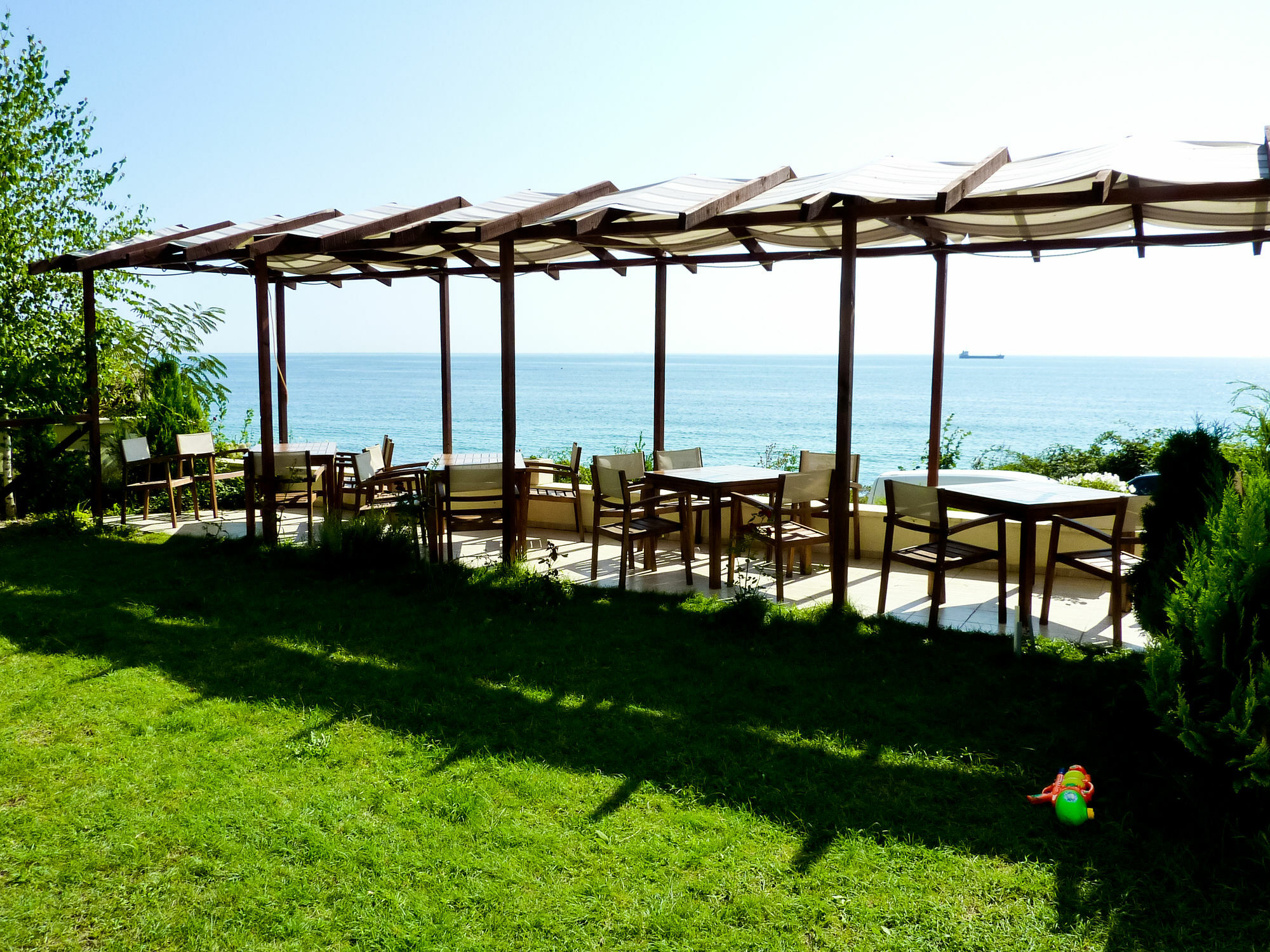 Albizia Hotel 3*